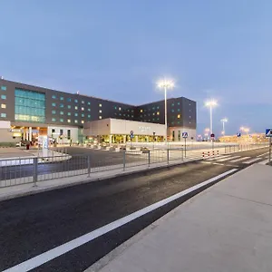 Hotel Courtyard By Marriott Airport, Varsavia