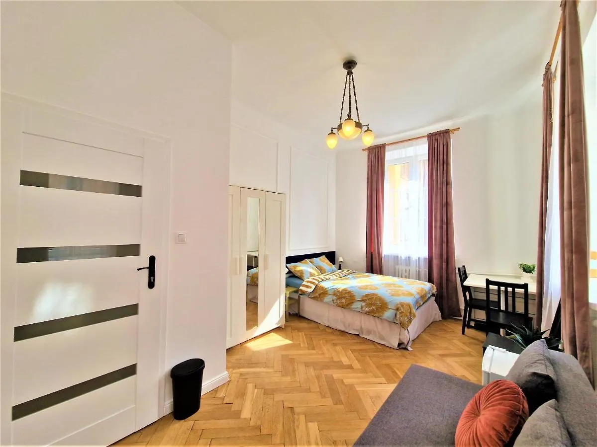 J&W Apartments Swietojanska Rooms Warsaw 0*,