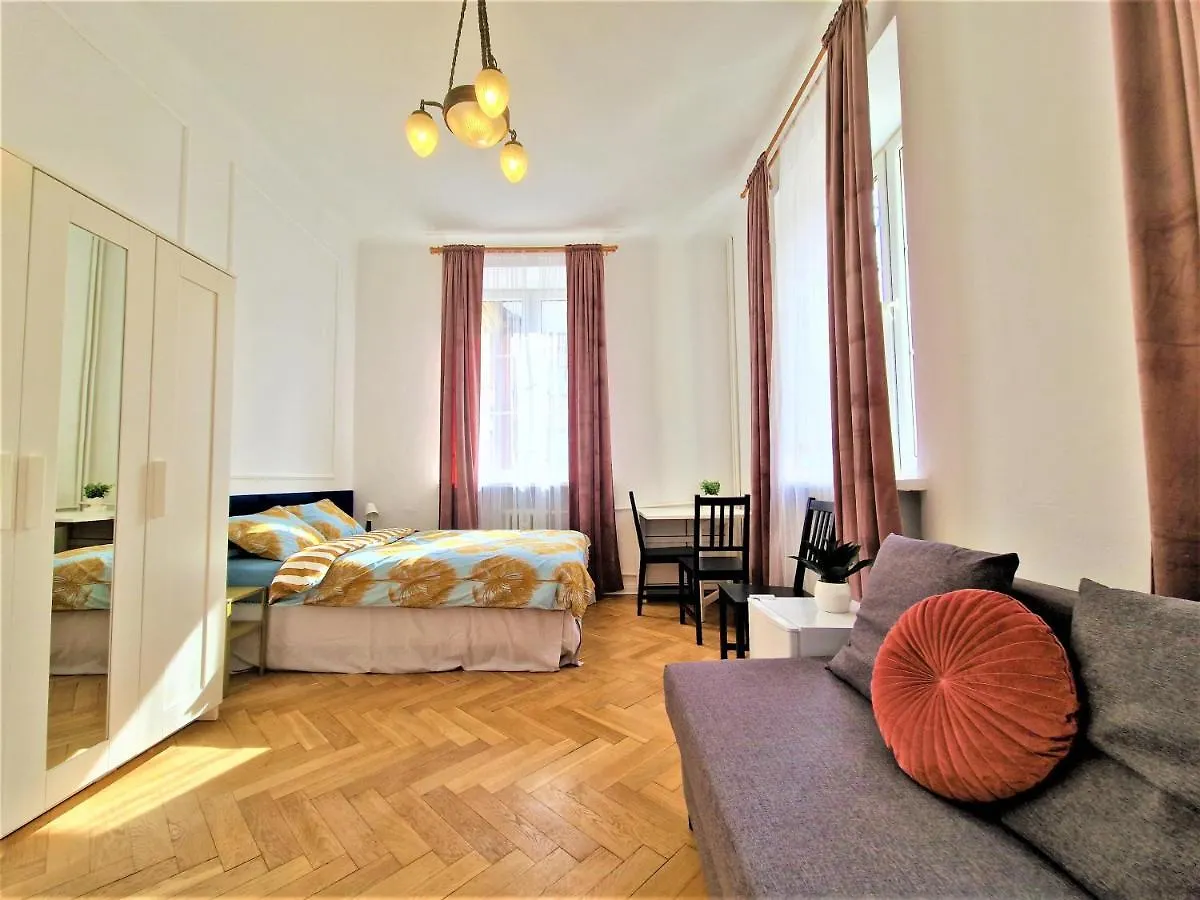 J&W Apartments Swietojanska Rooms Warsaw 0*,