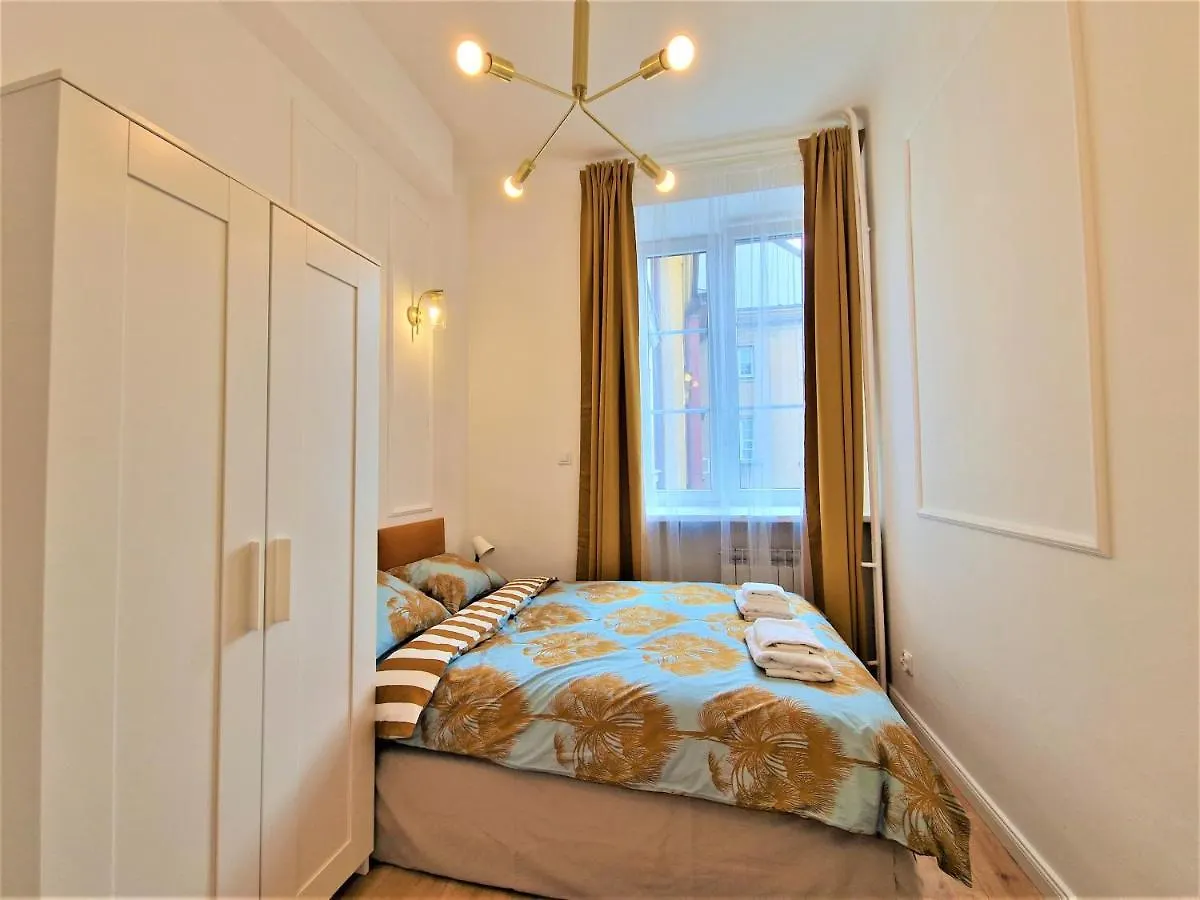 Guest house J&W Apartments Swietojanska Rooms Warsaw
