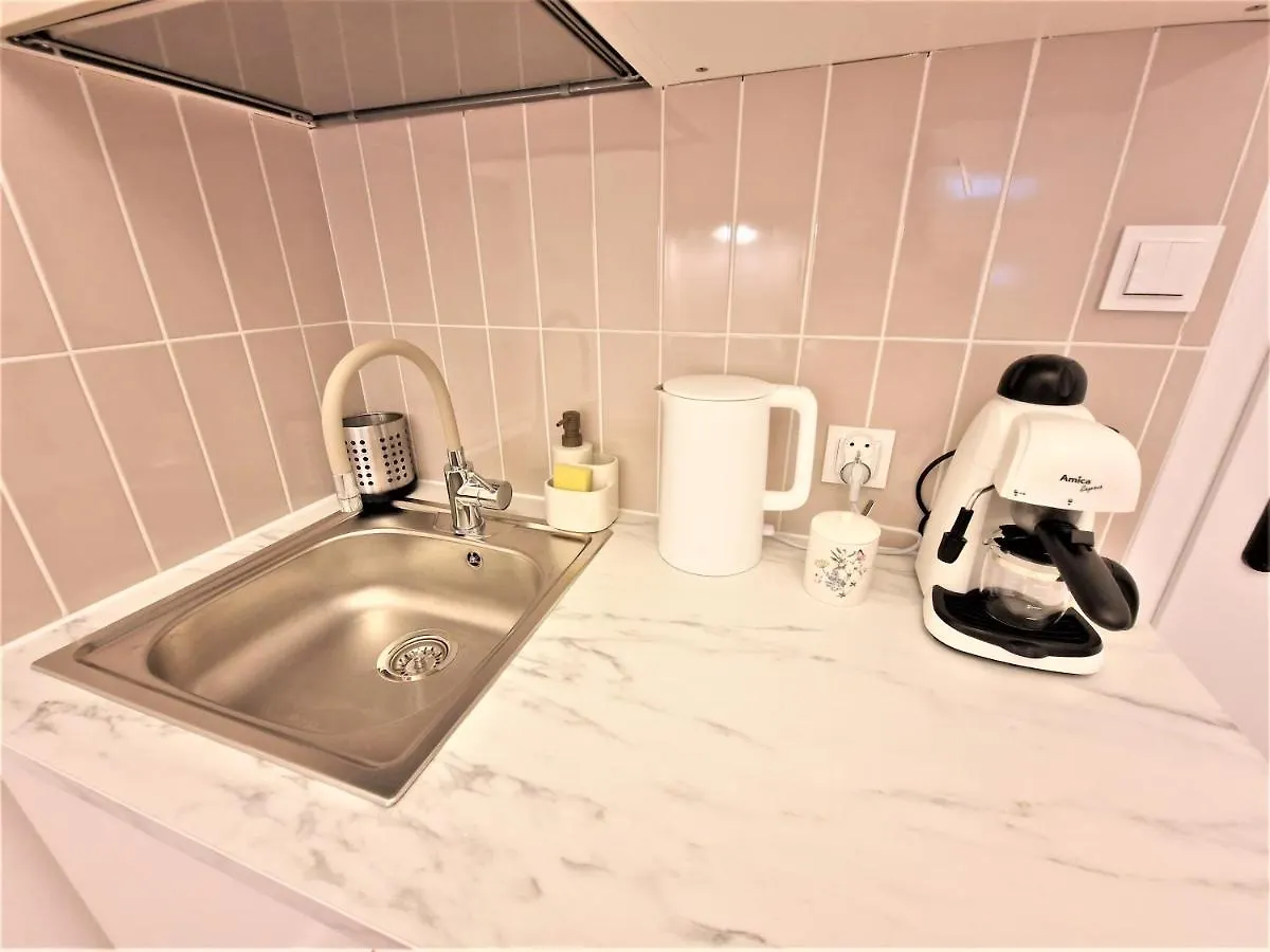 J&W Apartments Swietojanska Rooms Warsaw 0*,
